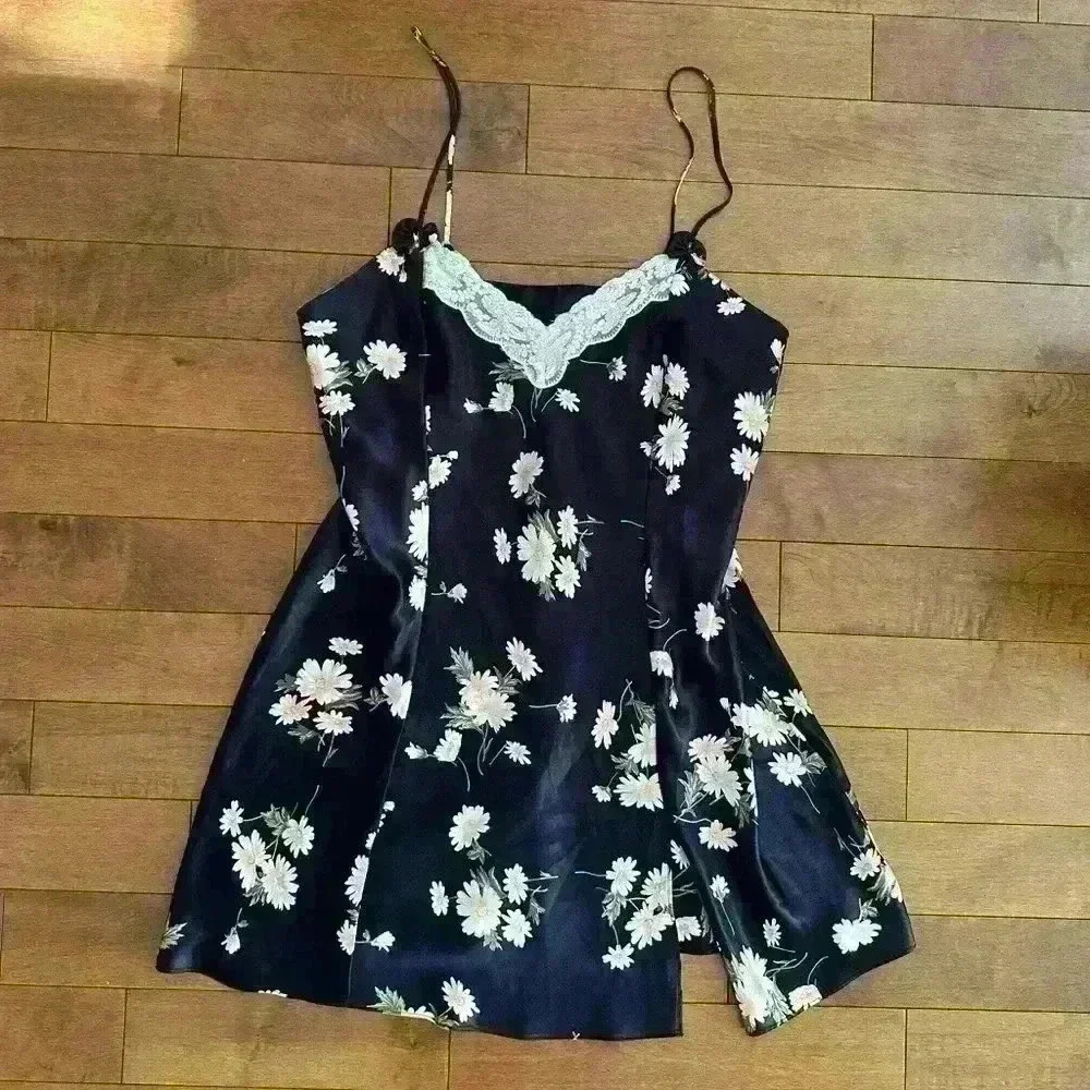 Cerise | Vintage floral slip dress intimates nightgown black and lace size large